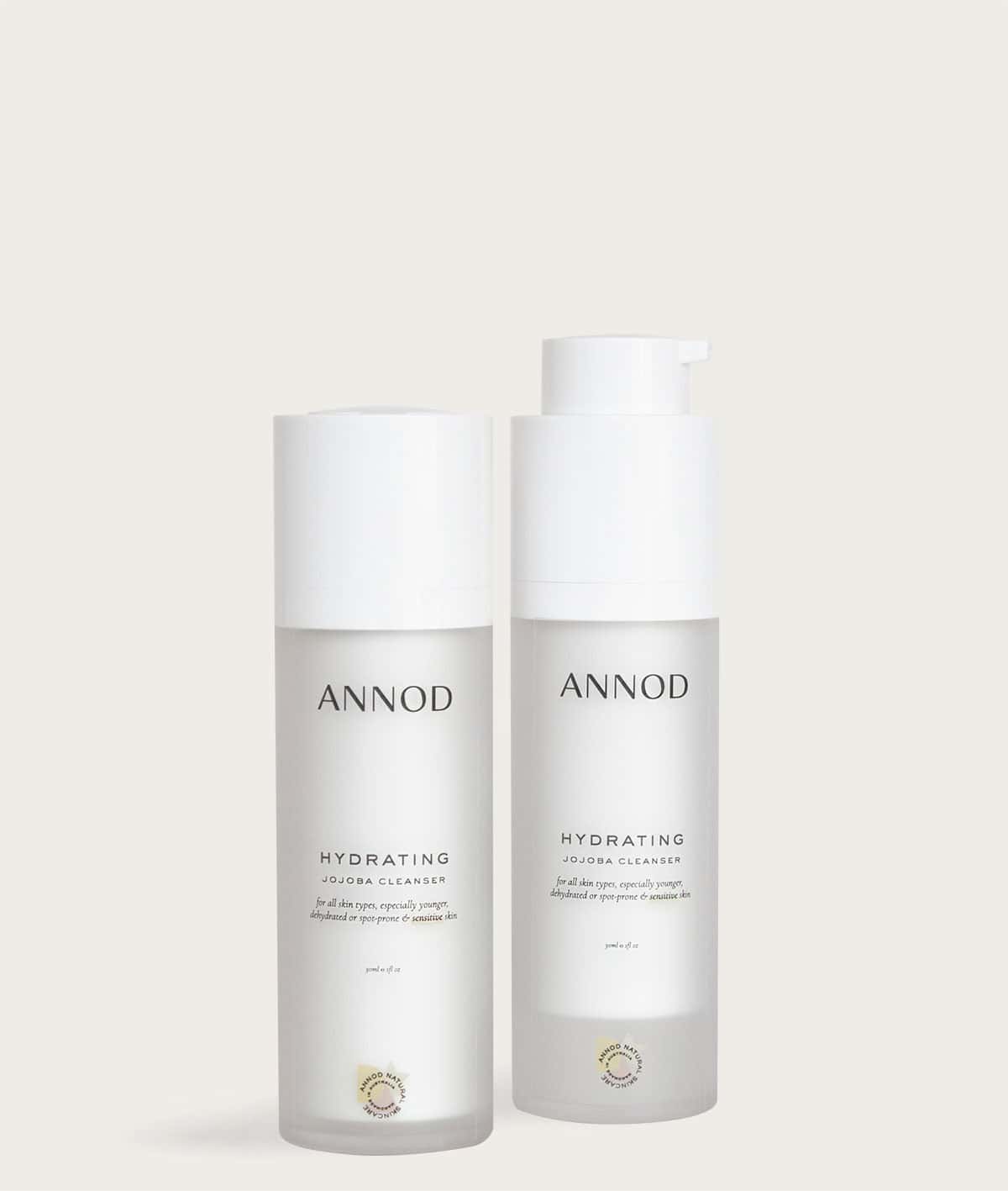 A set of Hydrating Jojoba Cleanser, 30ml